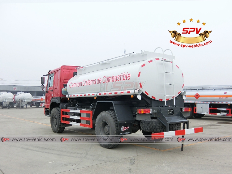 10,000 Litres 4X4 Fuel Tank Truck Siontruk - LB